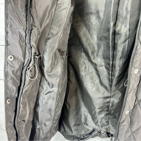 Ralph Lauren Quilted Coat. Size M - Picture 7 of 11